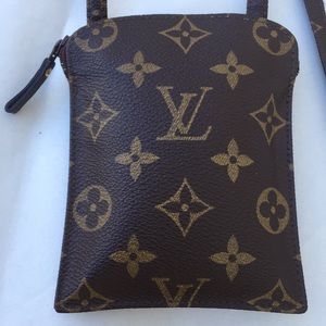 Louis Vuitton, Monogram Secret Passport Holder